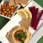 Crunch Into Health: Hummus Paired with Gluten-Free Crackers