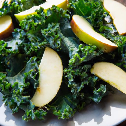 Crunchy Delight: ⁣Discover​ the Freshness of Kale ​Apple Salad