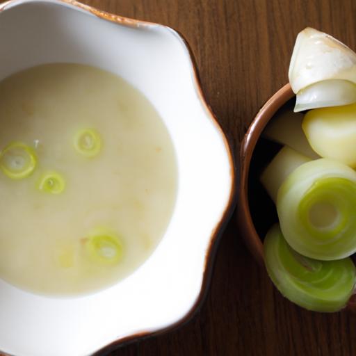 Hearty Slow Cooker Potato Leek Soup: Cozy Comfort ​in a Bowl