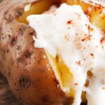 Ultimate Comfort Food: Perfect Baked Potato with Cheese & Sour Cream