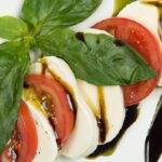 Fresh Twist: Mastering Caprese Salad with Balsamic Drizzle