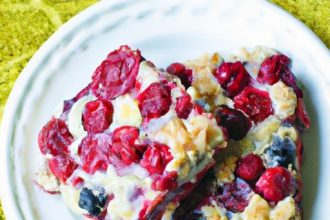 Delicious Raspberry Crumble Bars: A Sweet Summer Treat