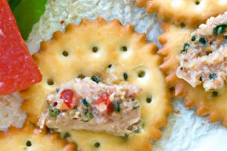 Crunchy Tuna Salad on Crackers: A Perfect Snack Hack